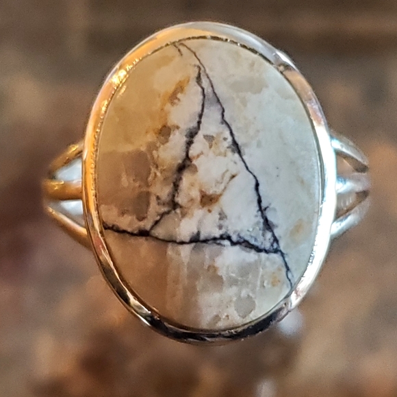 Genuine White Buffalo Turquoise Ring Size 8 - Picture 1 of 8